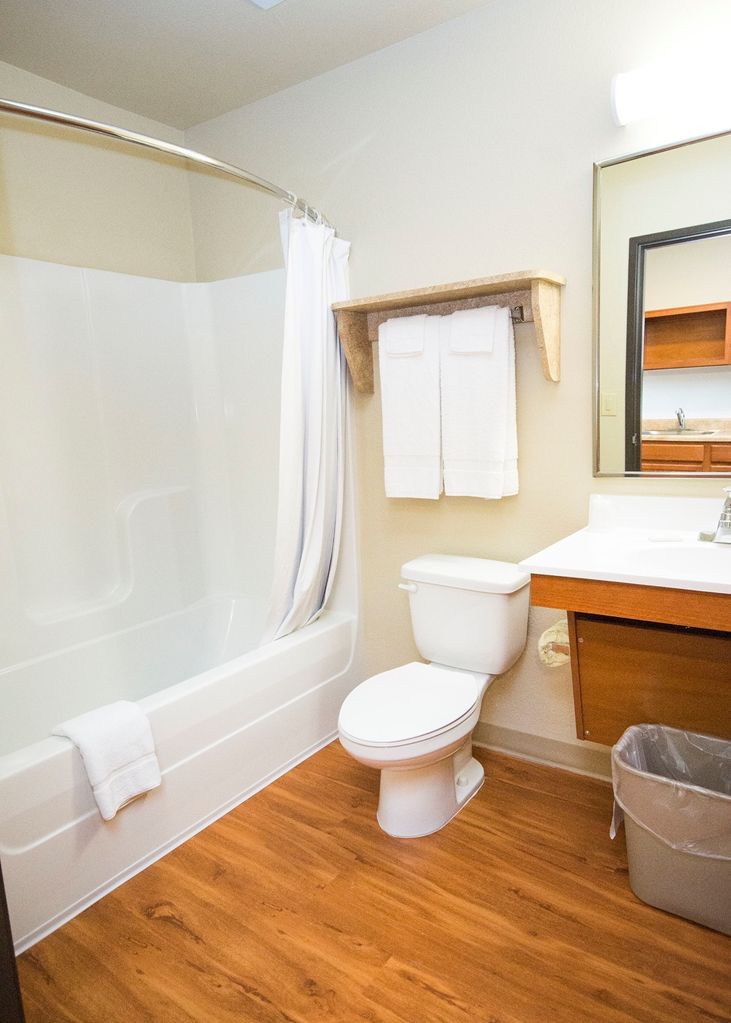 Woodspring Suites Lake Charles Room photo